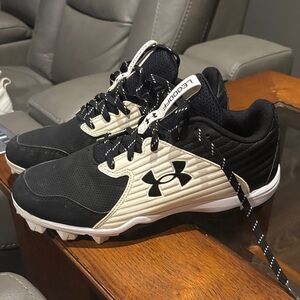 Under Armour Black and White Athletic Shoes